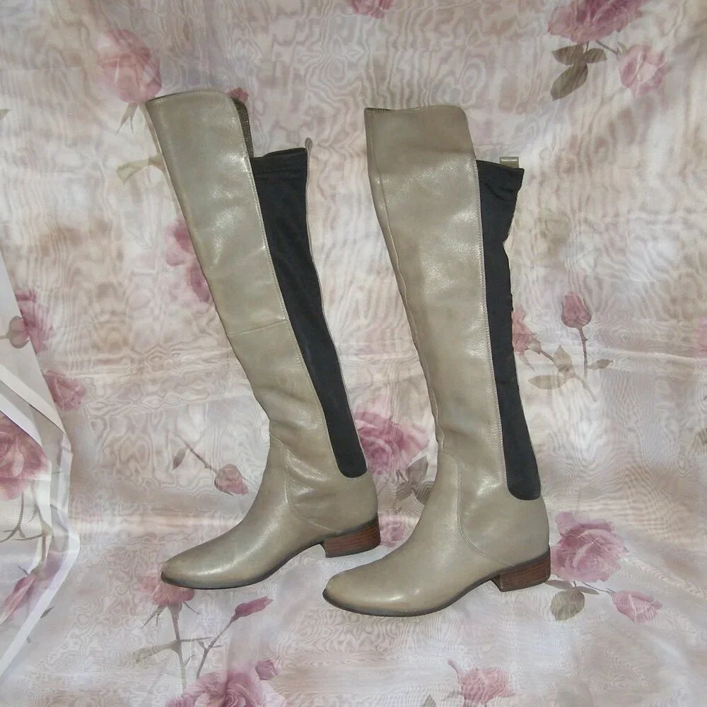 Vintage size 9 Charles David Taupe Leather Knee High Boots